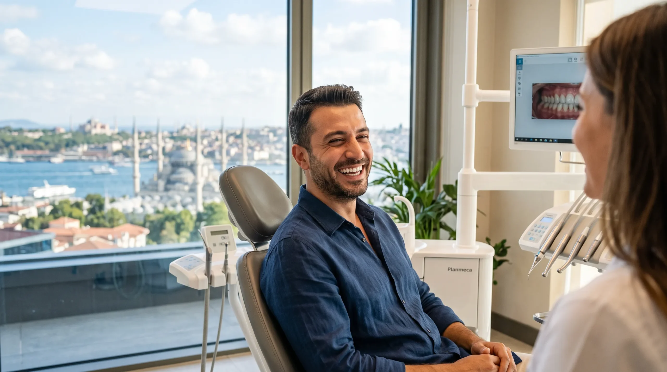 Hollywood Smile in Istanbul: The Rise of Dental Tourism 1 Experience the Hollywood Smile in Istanbul - The Rise of Dental Tourism